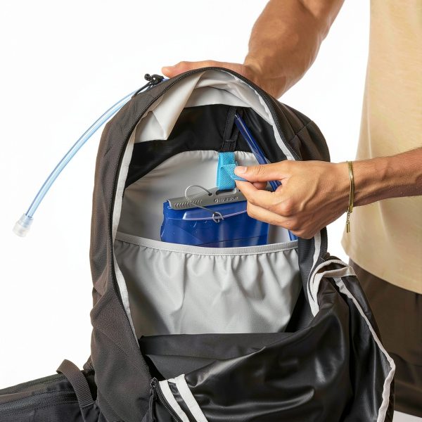 Salomon Unisex Trailblazer 10, Hiking & Trekking Backpack, 10-Liter-8